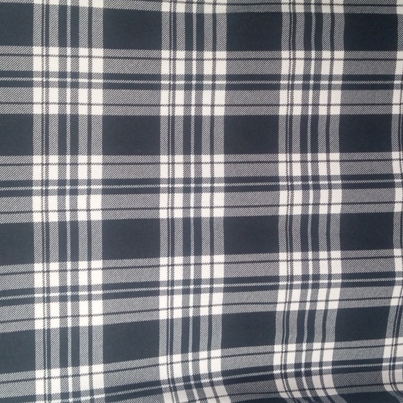 Eden & Olivia Women's plaid Button-Down Shirt Size Medium - Picture 7 of 9